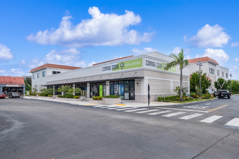 miramar plaza image