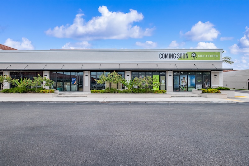 miramar plaza image