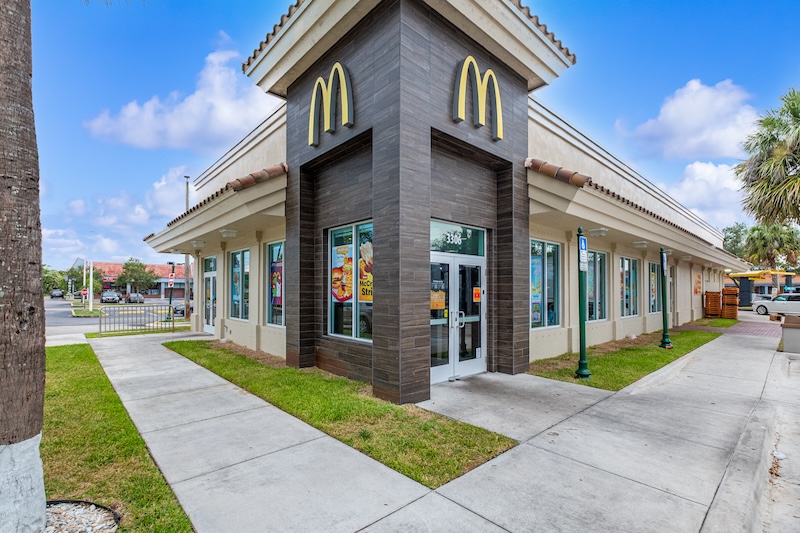 miramar plaza image